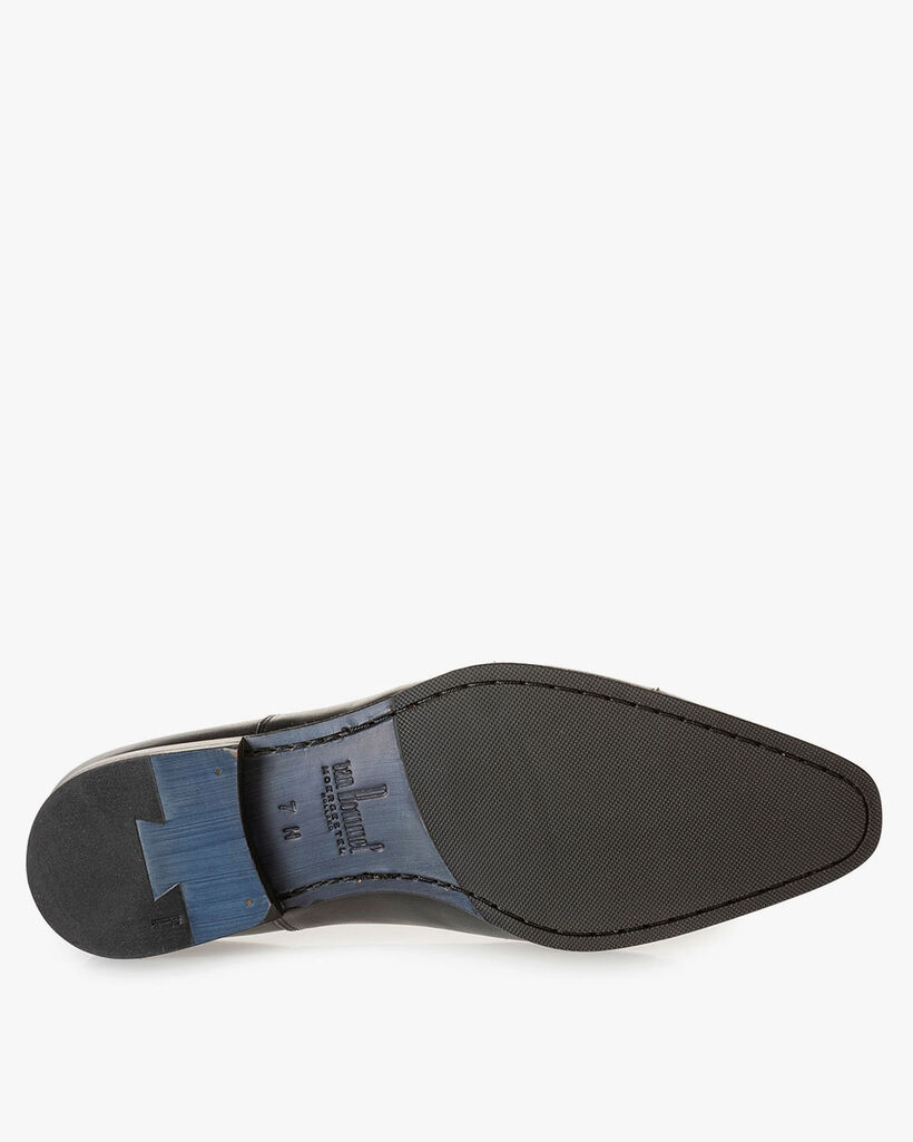 Dark blue calf leather lace shoe