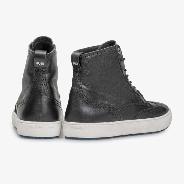 Zwarte halfhoge nappaleren sneaker