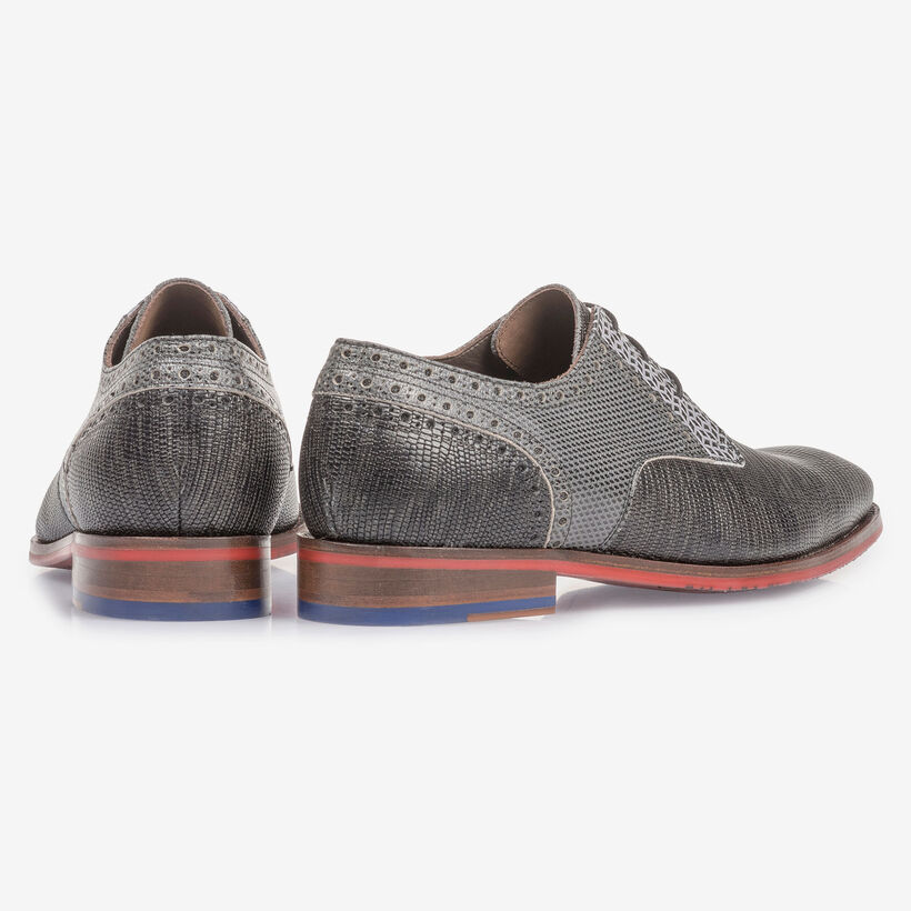 Grijze leren veterschoen met lizardprint