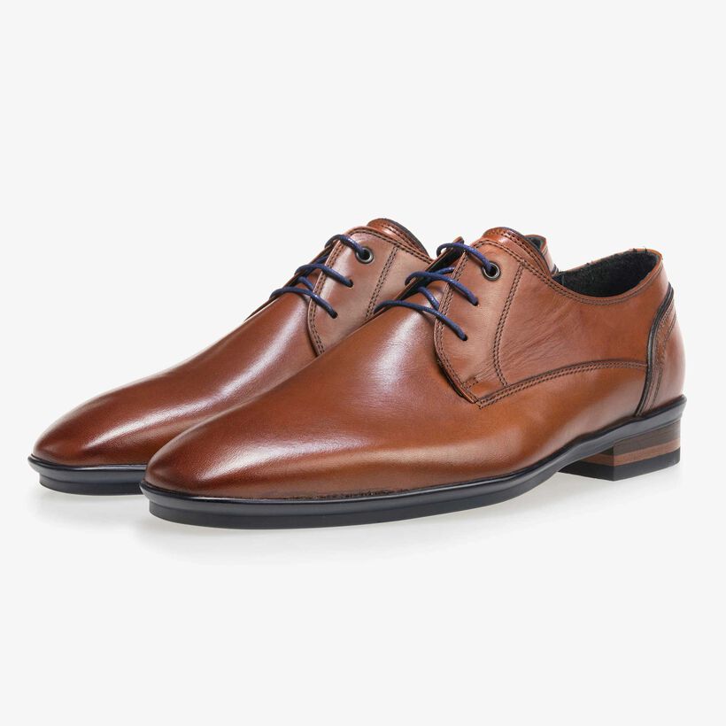 Cognac-coloured leather lace shoe