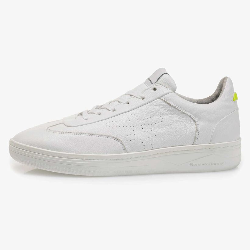Witte leren sneaker