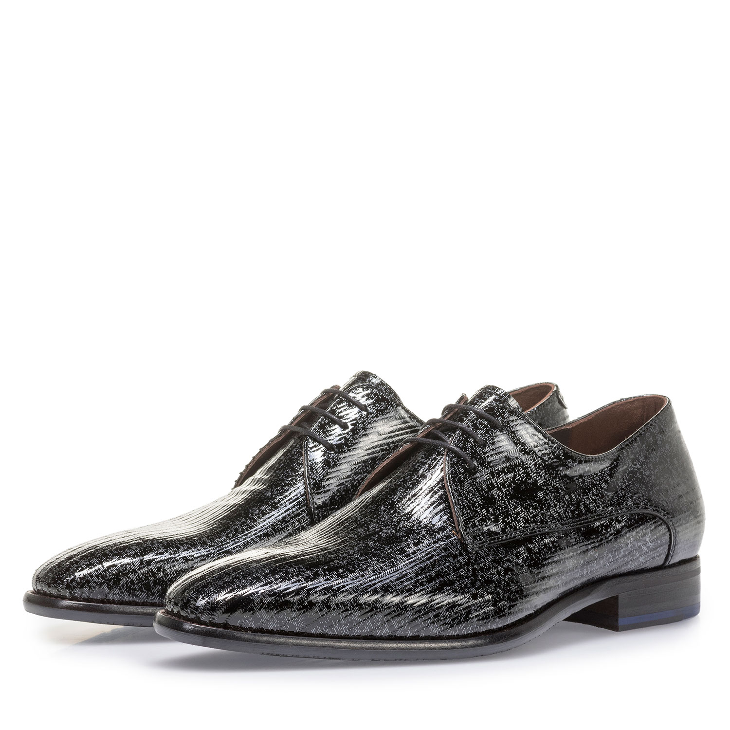 18146/12 - Black patent leather lace shoe with metallic print 18146/12 - Black patent leather lace shoe with metallic print