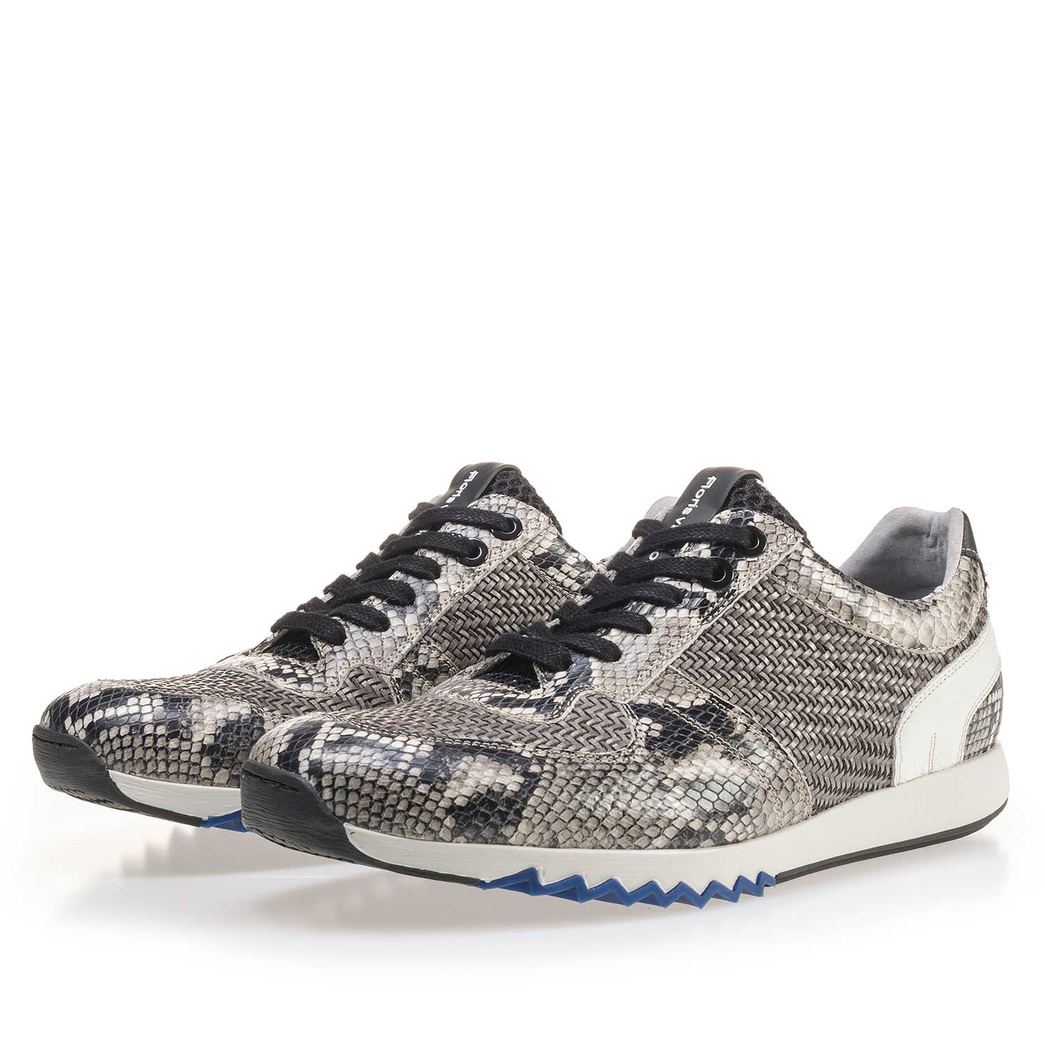 16171/03 - Grijze leren sneaker met snakeprint 16171/03 - Grijze leren sneaker met snakeprint