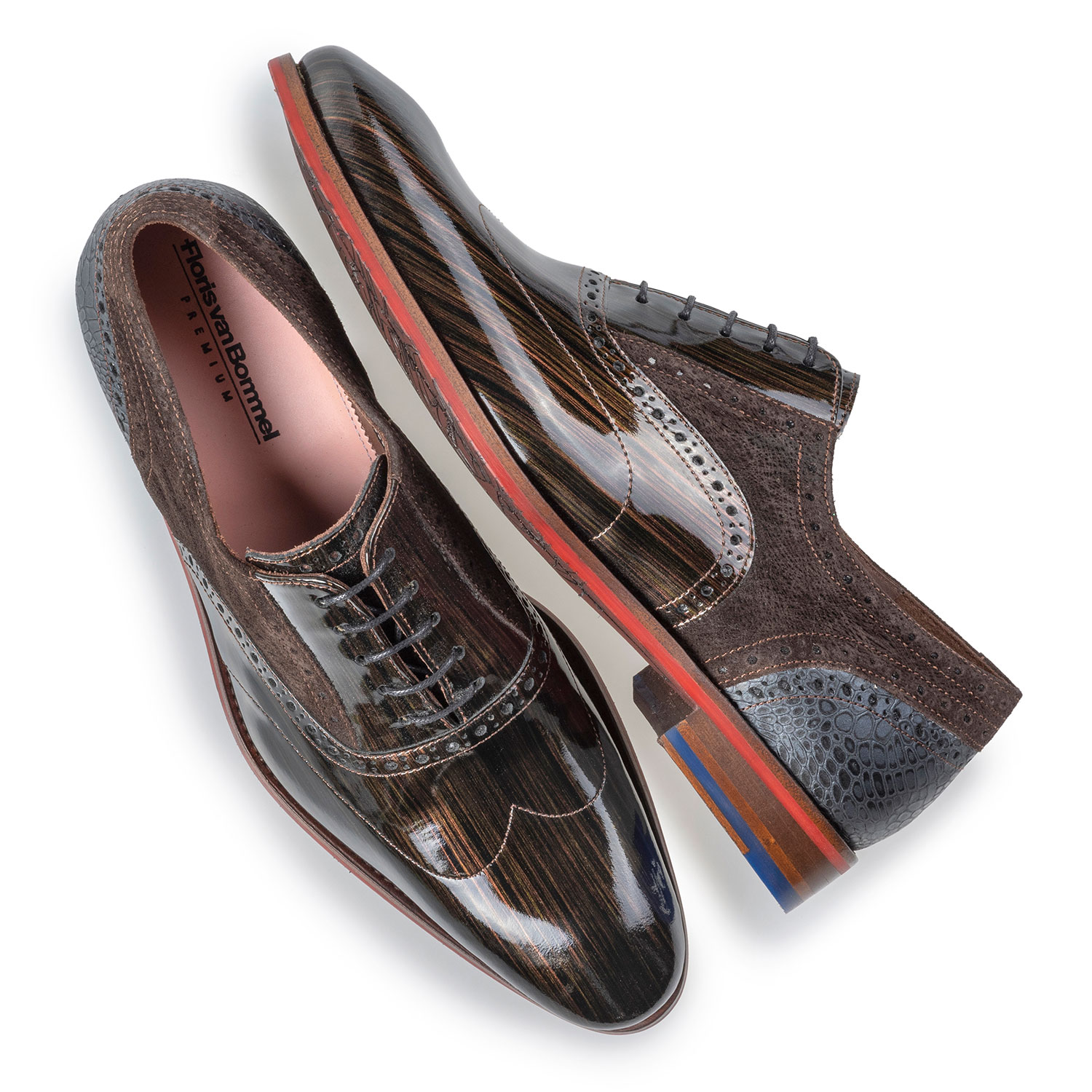 19124/03 - Brogue lakleer brons 19124/03 - Brogue lakleer brons