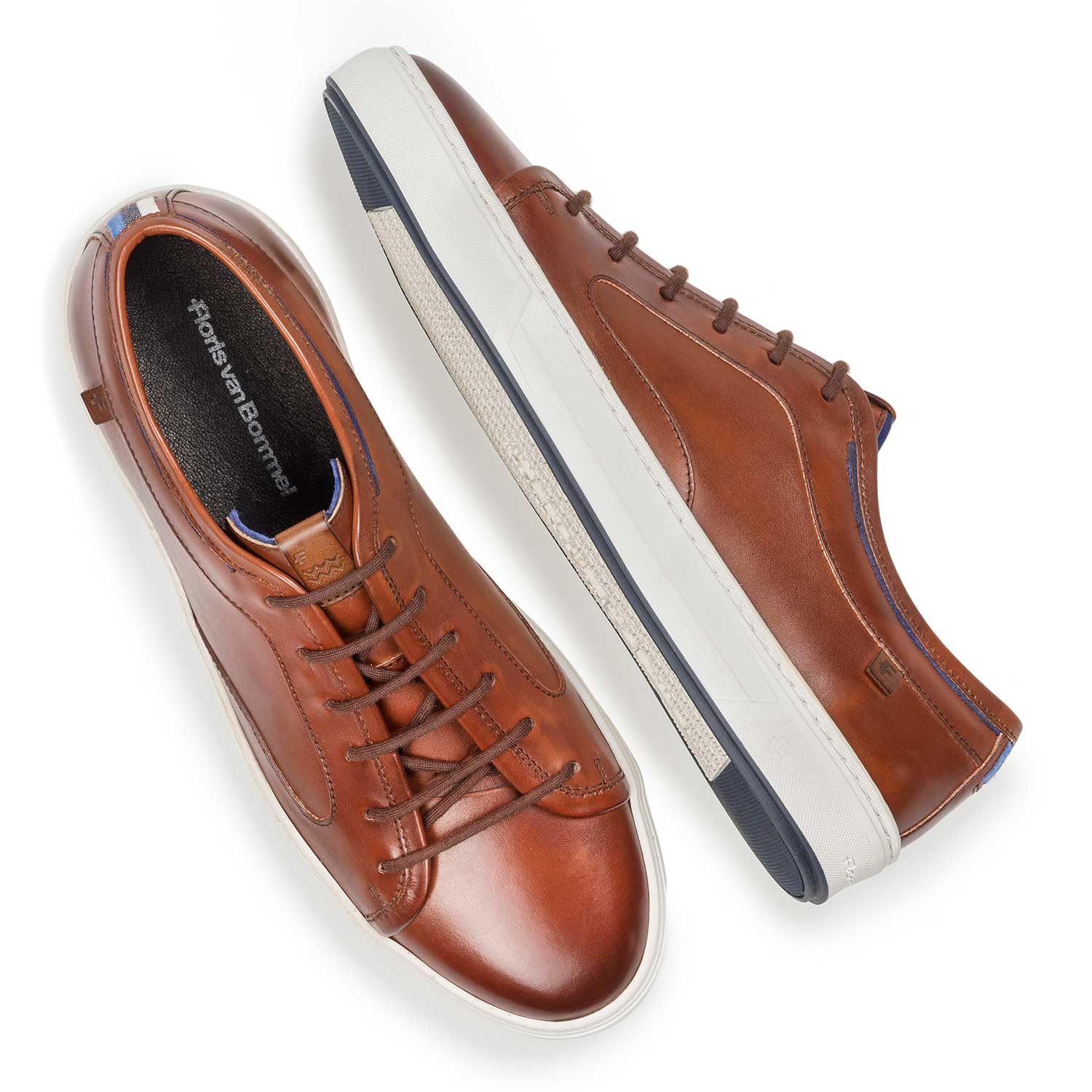 13466/16 - Kalfsleren veterschoen donker cognac 13466/16 - Kalfsleren veterschoen donker cognac