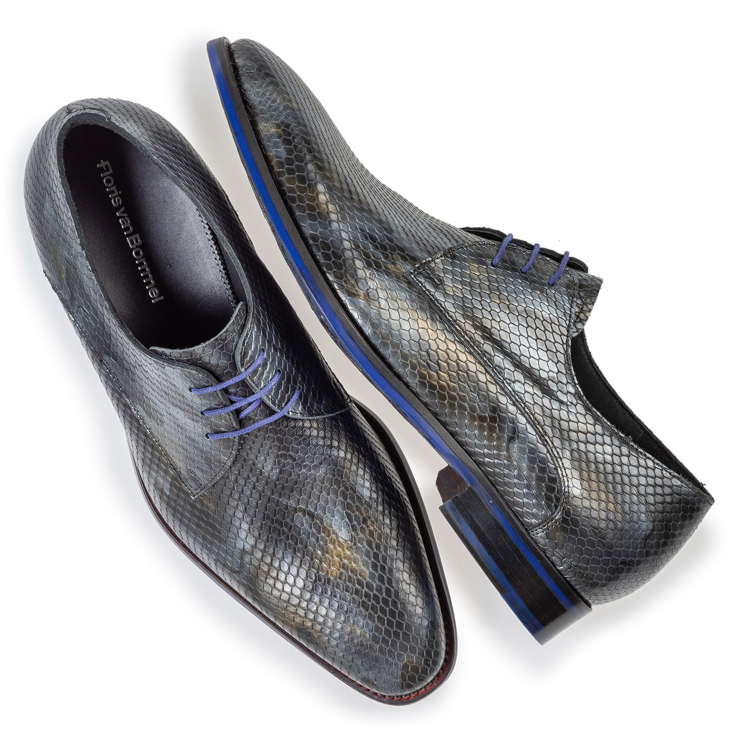 18168/10 - Veterschoen metallic grijs 18168/10 - Veterschoen metallic grijs