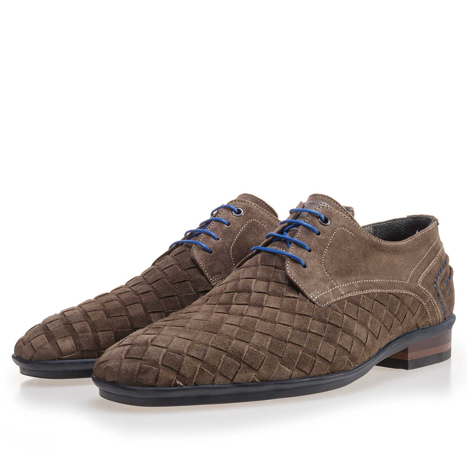 14058/01 - Taupe veterschoen van gevlochten leer 14058/01 - Taupe veterschoen van gevlochten leer
