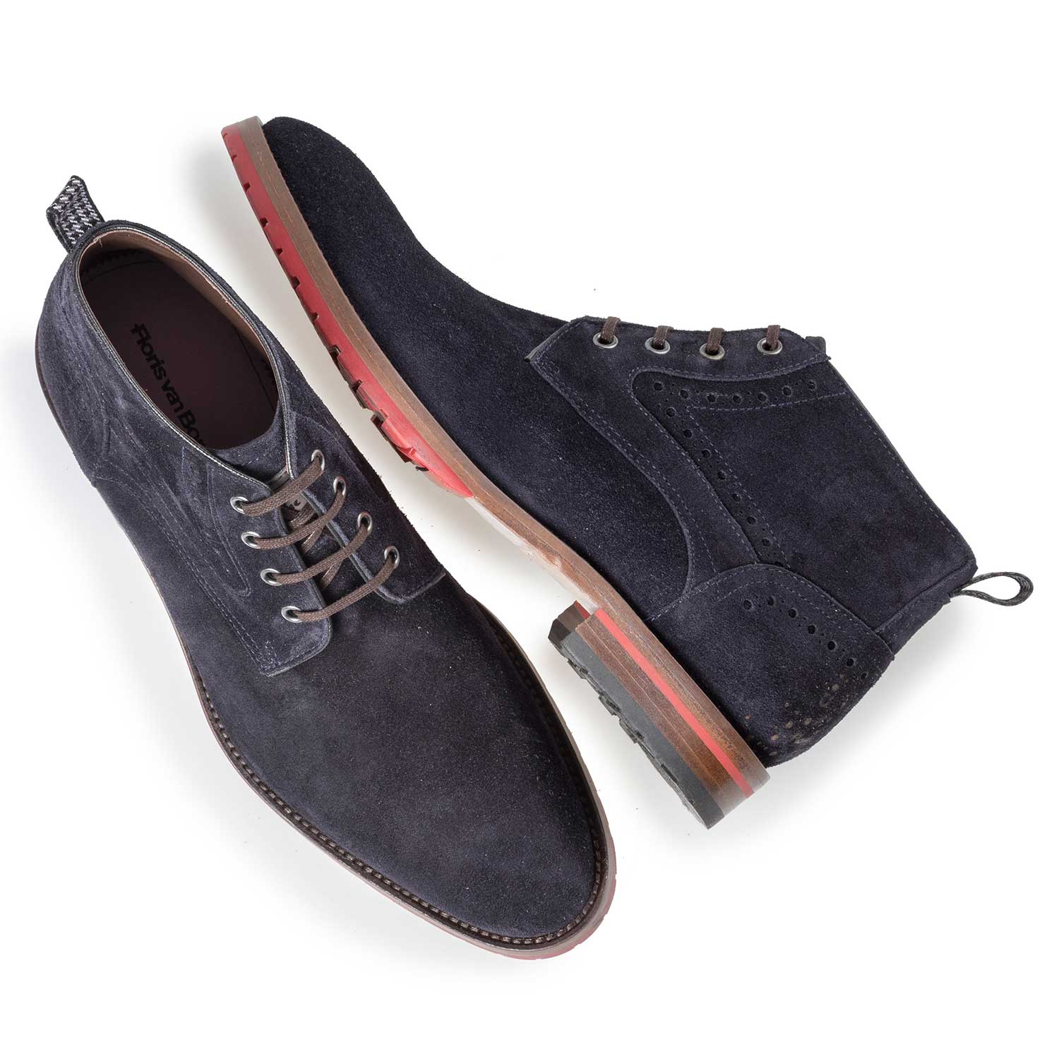 10317/07 - Blauwe suède veterboot met brogue details 10317/07 - Blauwe suède veterboot met brogue details