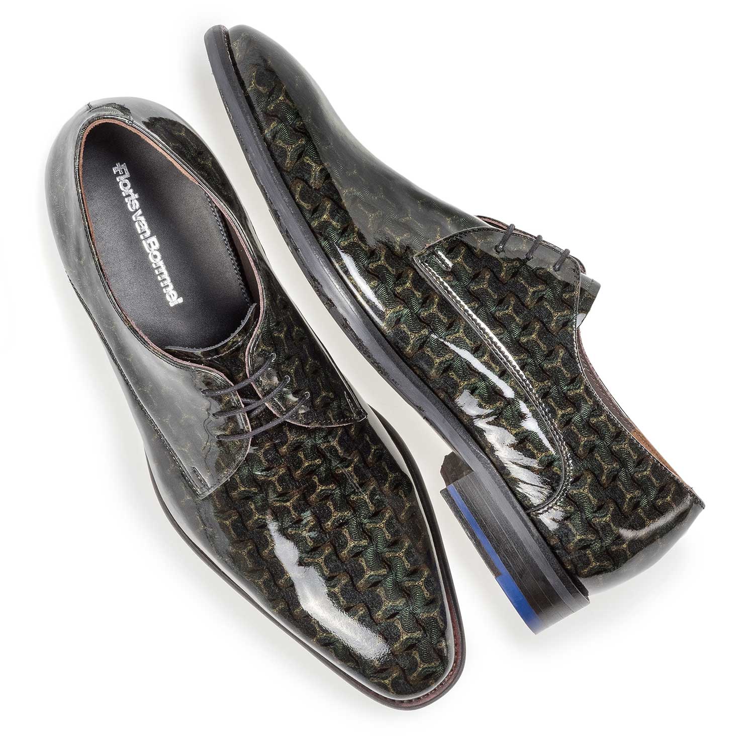 18146/03 - Green patent leather lace shoe with print 18146/03 - Green patent leather lace shoe with print