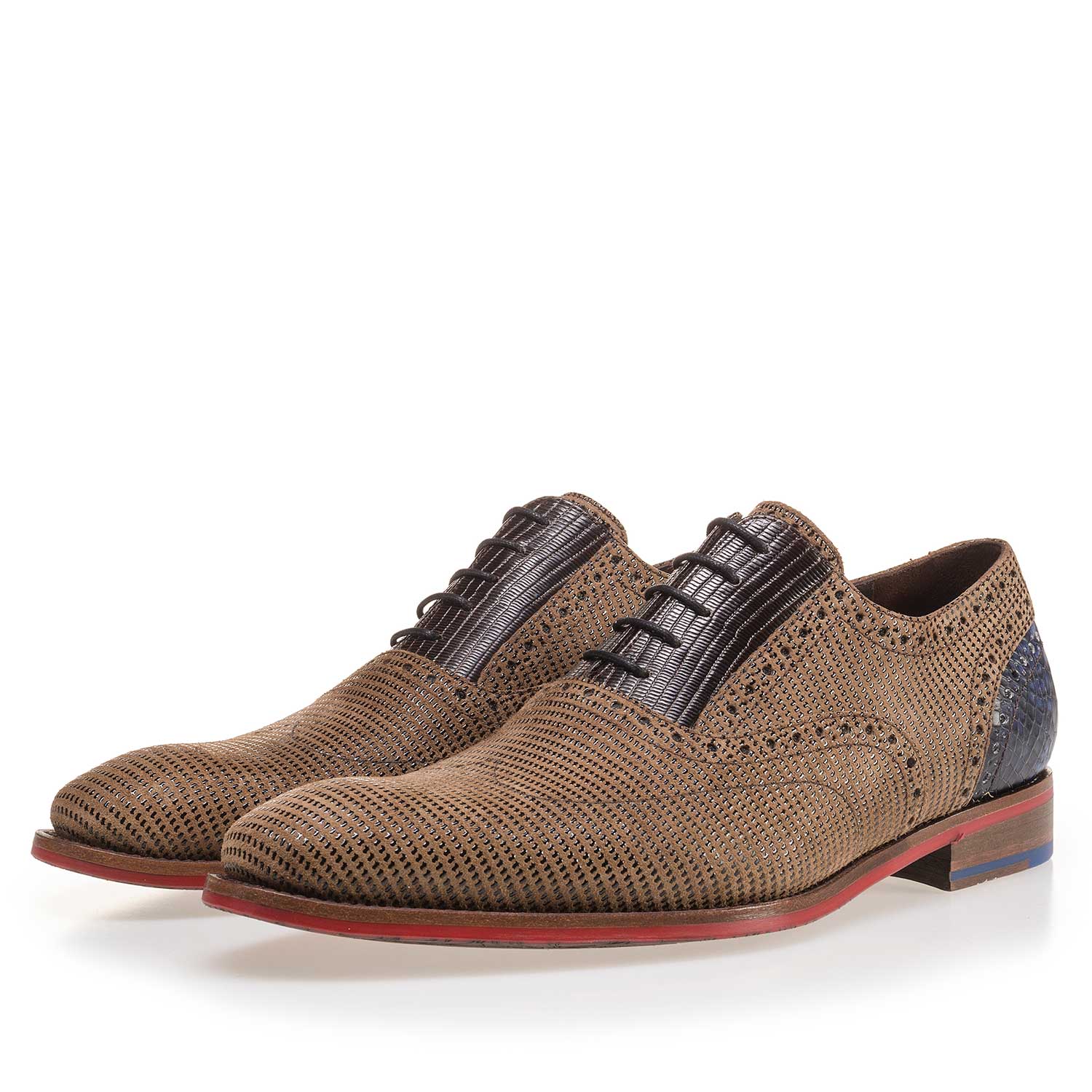 19114/07 - Camel-coloured suede leather lace shoe with pattern 19114/07 - Camel-coloured suede leather lace shoe with pattern