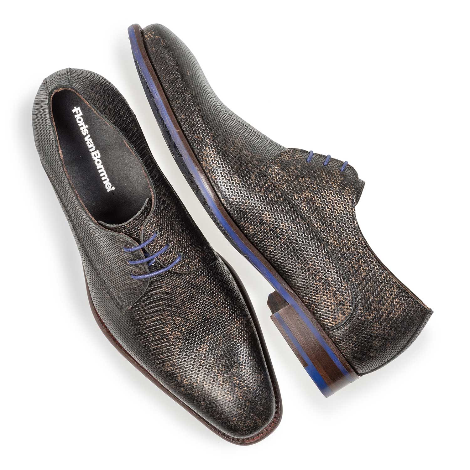 18159/02 - Leren veterschoen met metallicprint brons 18159/02 - Leren veterschoen met metallicprint brons