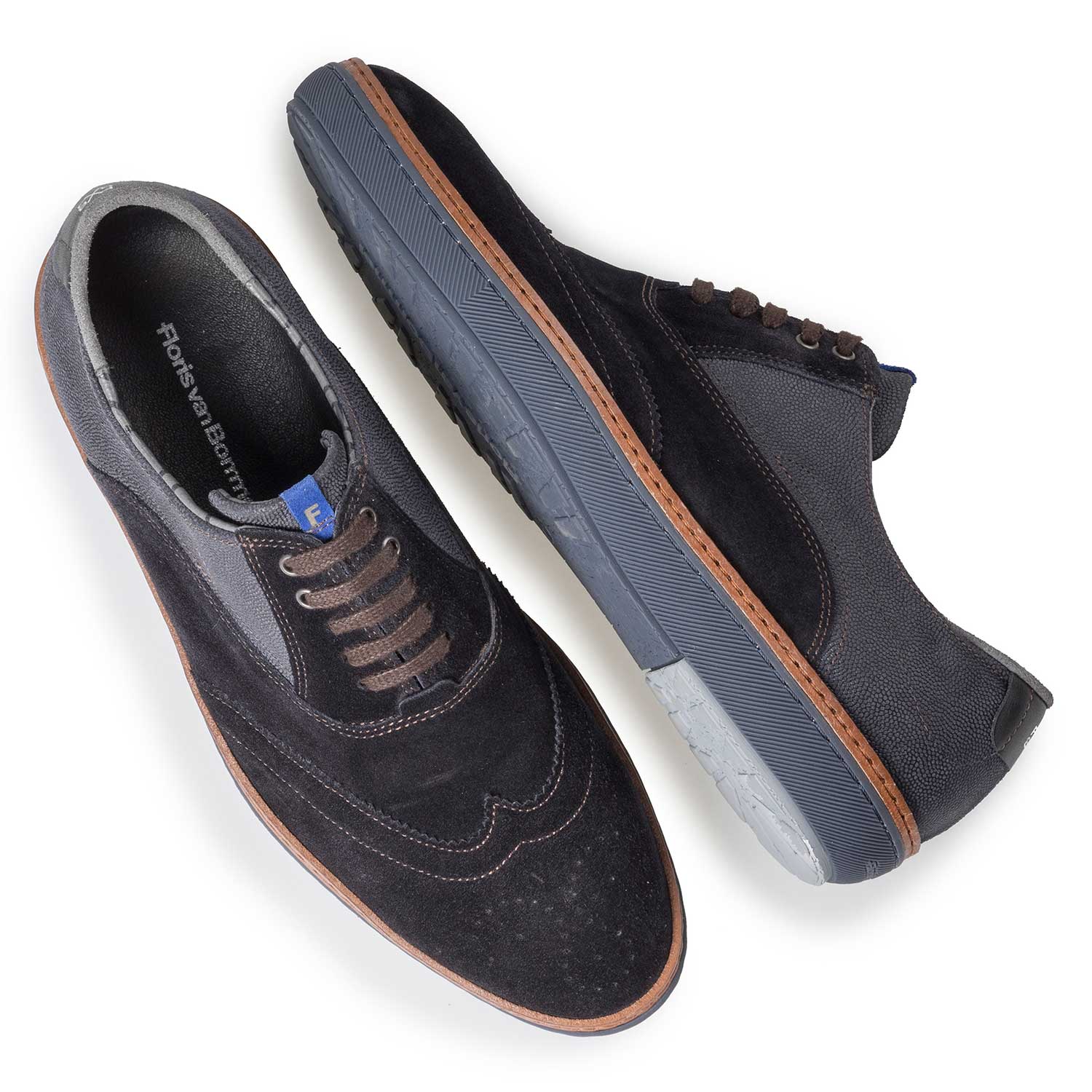 19072/04 - Calf’s suede leather lace shoe with brogue details 19072/04 - Calf’s suede leather lace shoe with brogue details