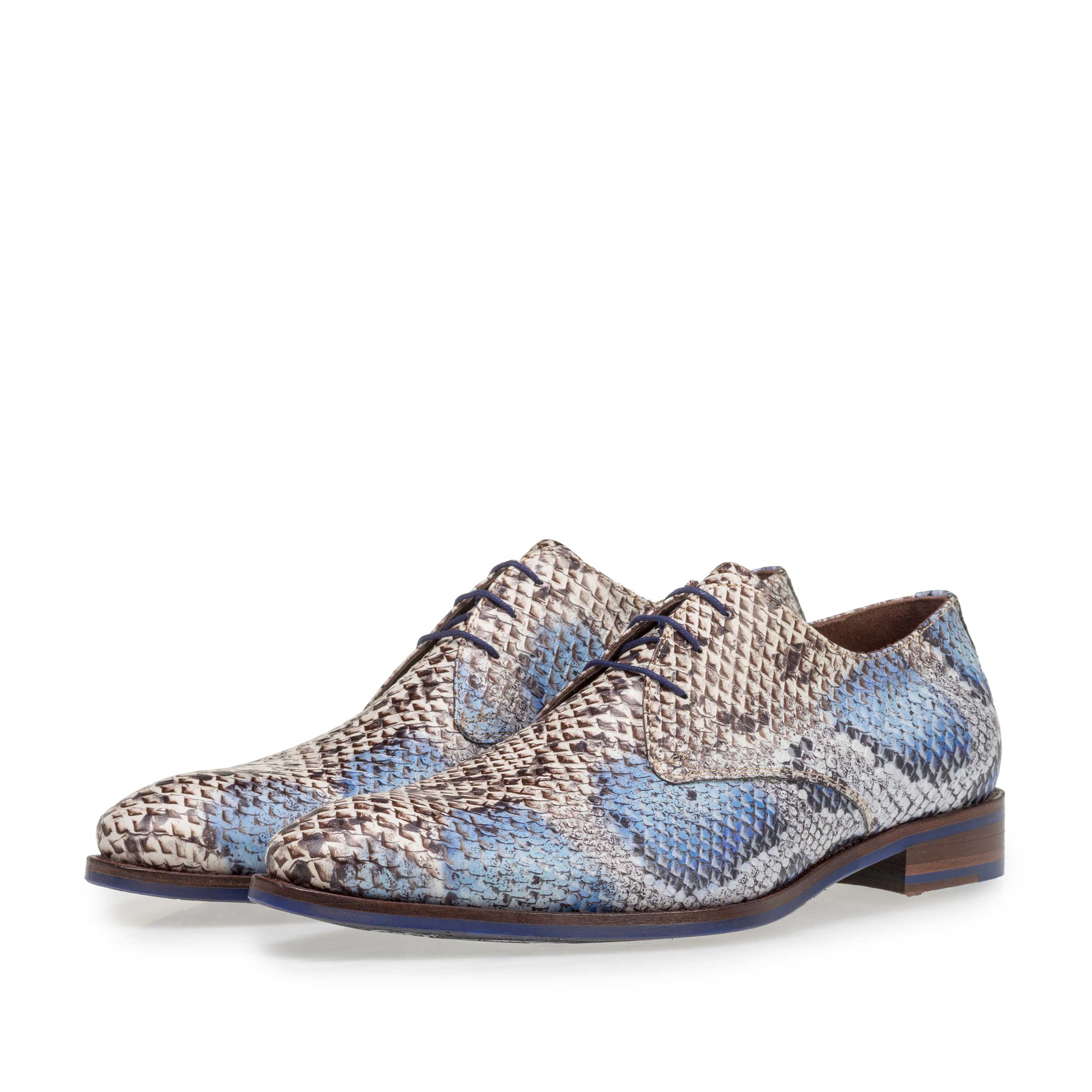 18224/00 - Premium veterschoen met blauwe snakeprint 18224/00 - Premium veterschoen met blauwe snakeprint