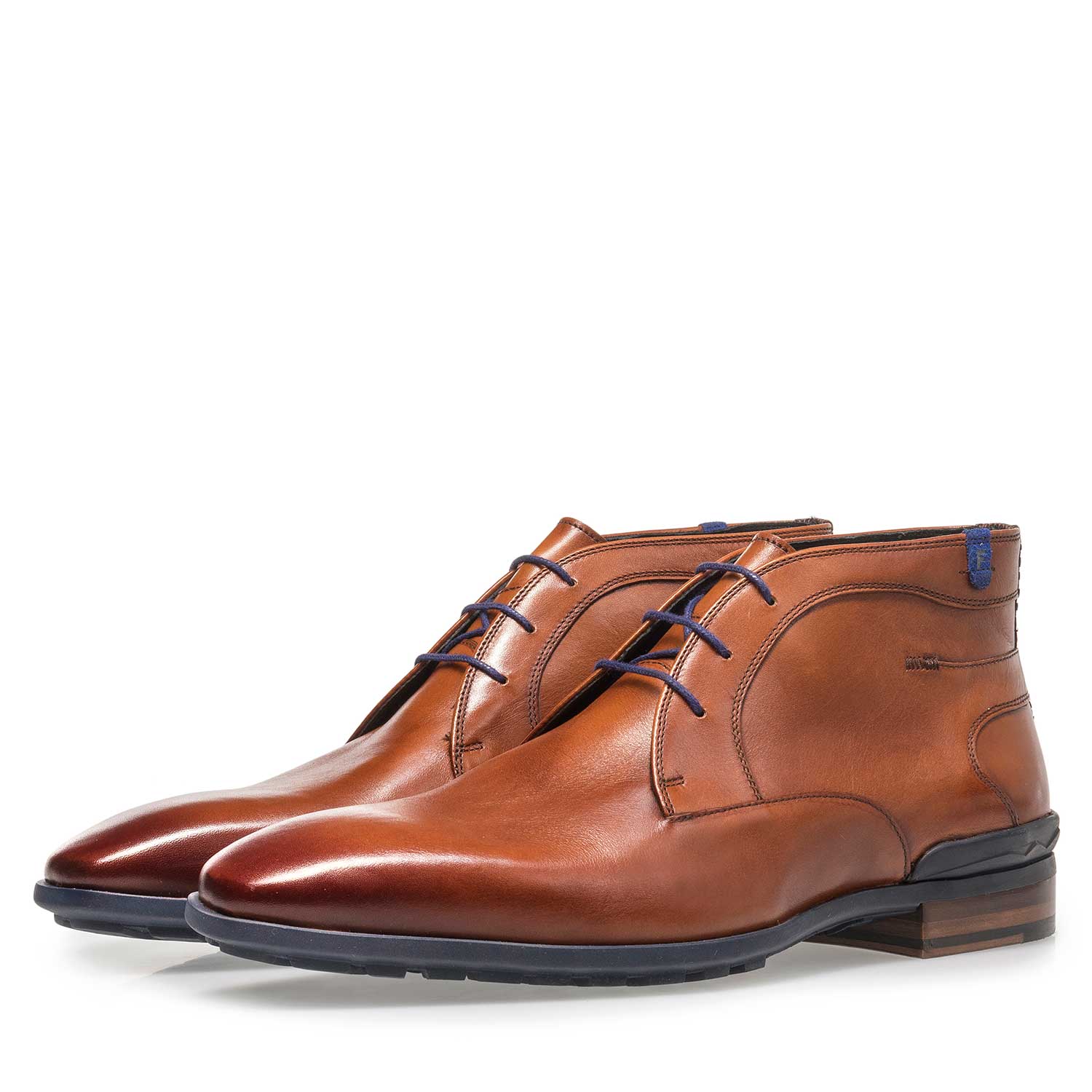 10629/00 - Kalfsleren veterboot cognac 10629/00 - Kalfsleren veterboot cognac