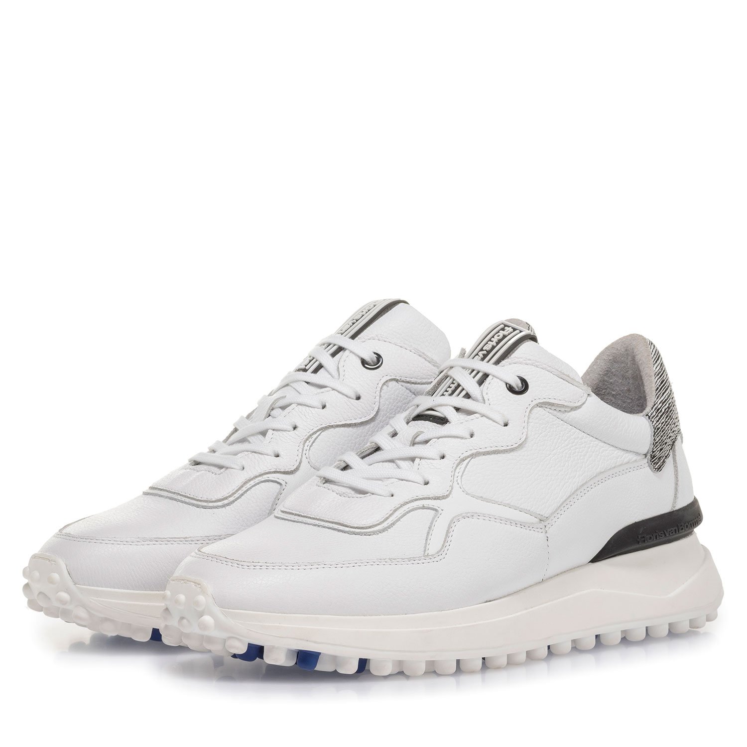 16301/14 - Witte kalfsleren sneaker met structuur 16301/14 - Witte kalfsleren sneaker met structuur