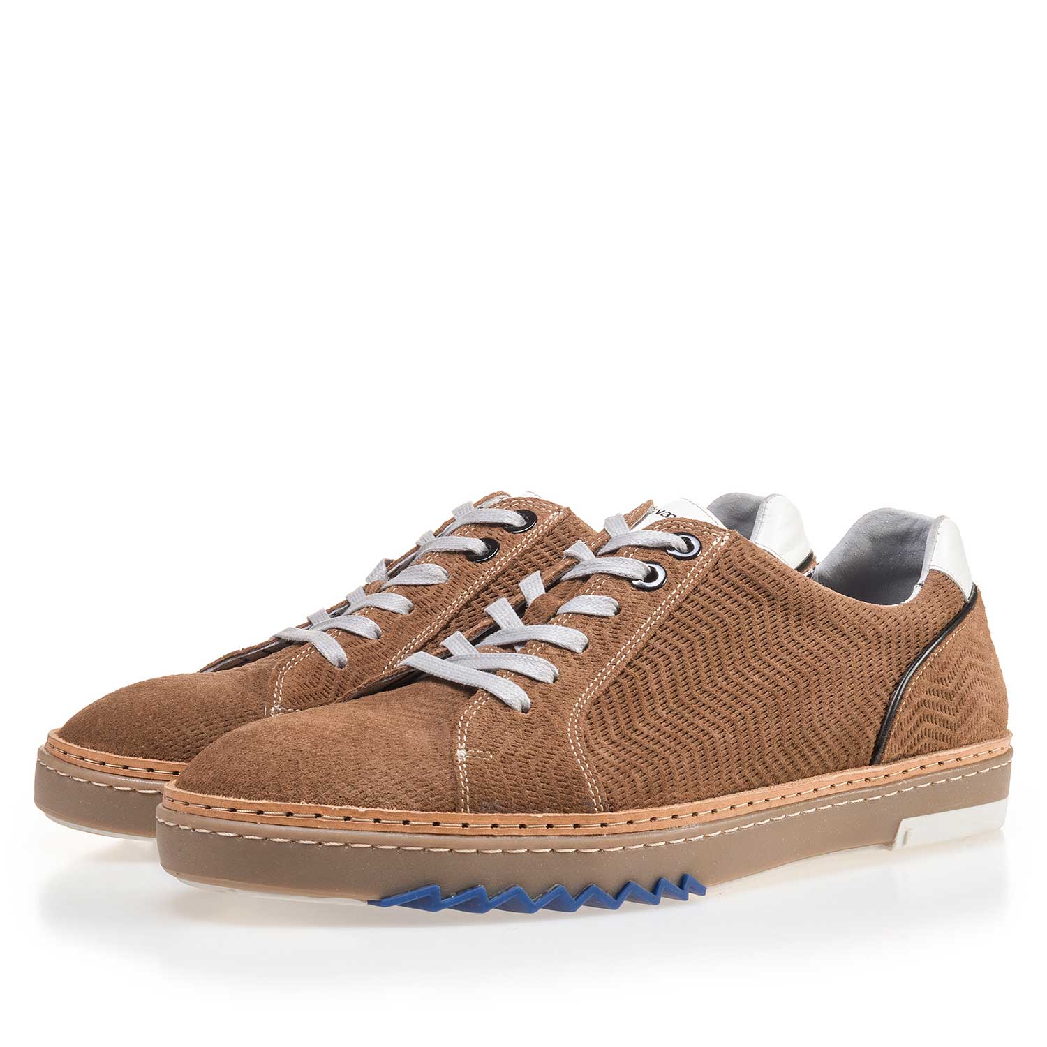 14057/06 - Cognackleurige sneaker met dessin 14057/06 - Cognackleurige sneaker met dessin