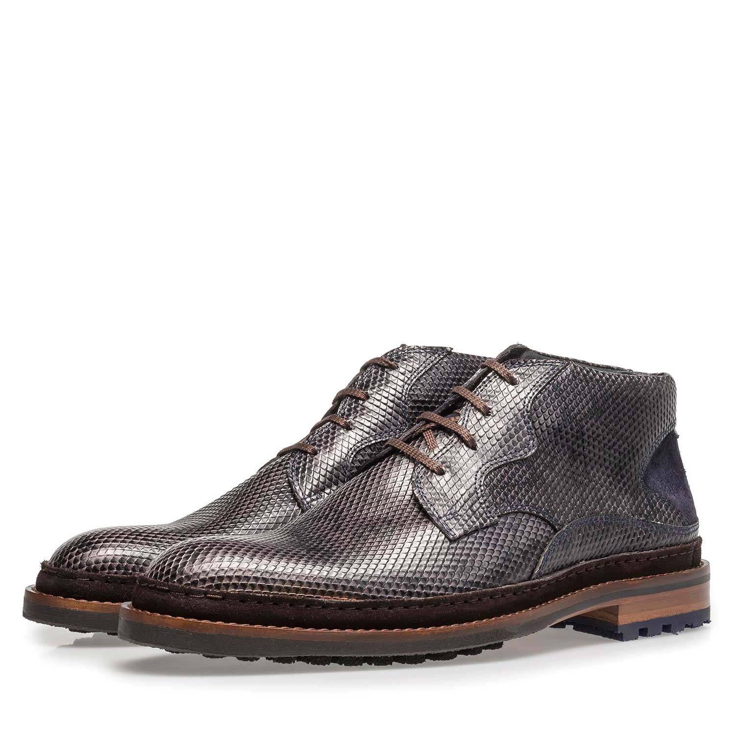 10509/07 - Donkergrijze leren veterboot met snakeprint 10509/07 - Donkergrijze leren veterboot met snakeprint