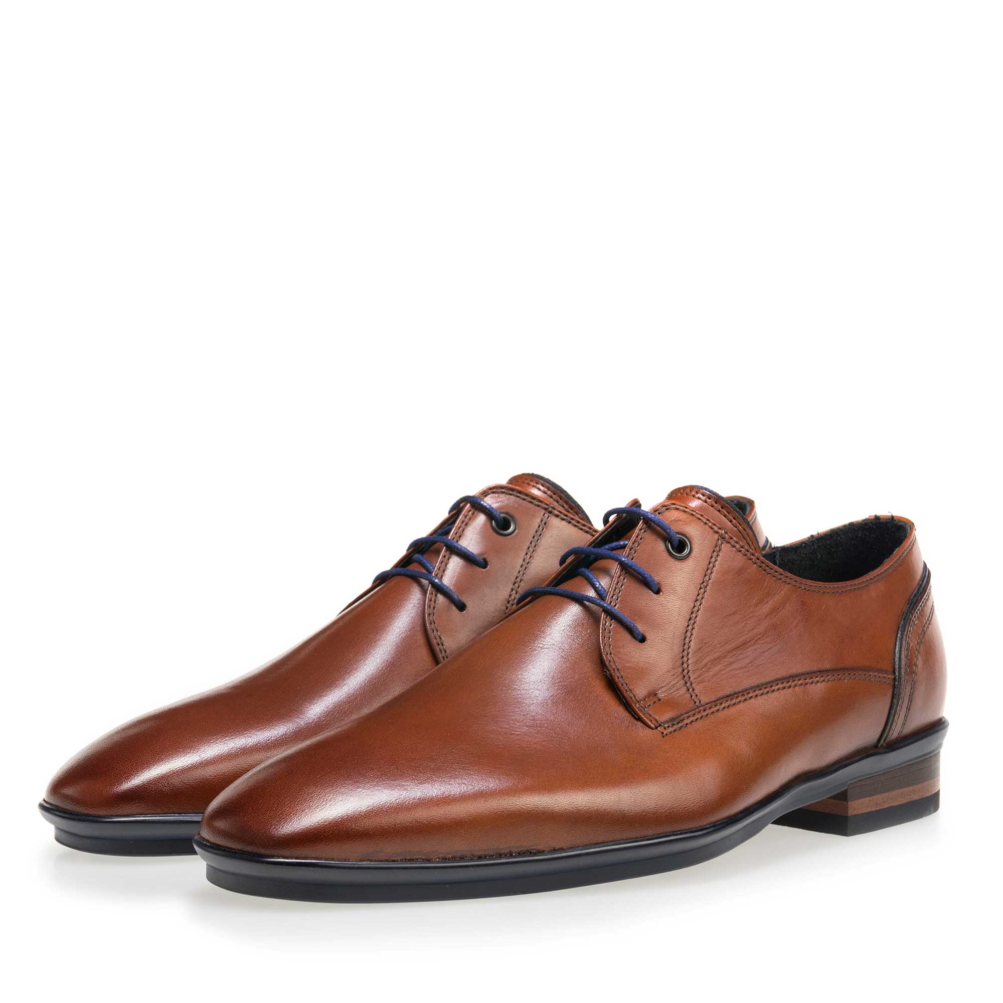 14499/00 - Cognackleurige leren veterschoen 14499/00 - Cognackleurige leren veterschoen