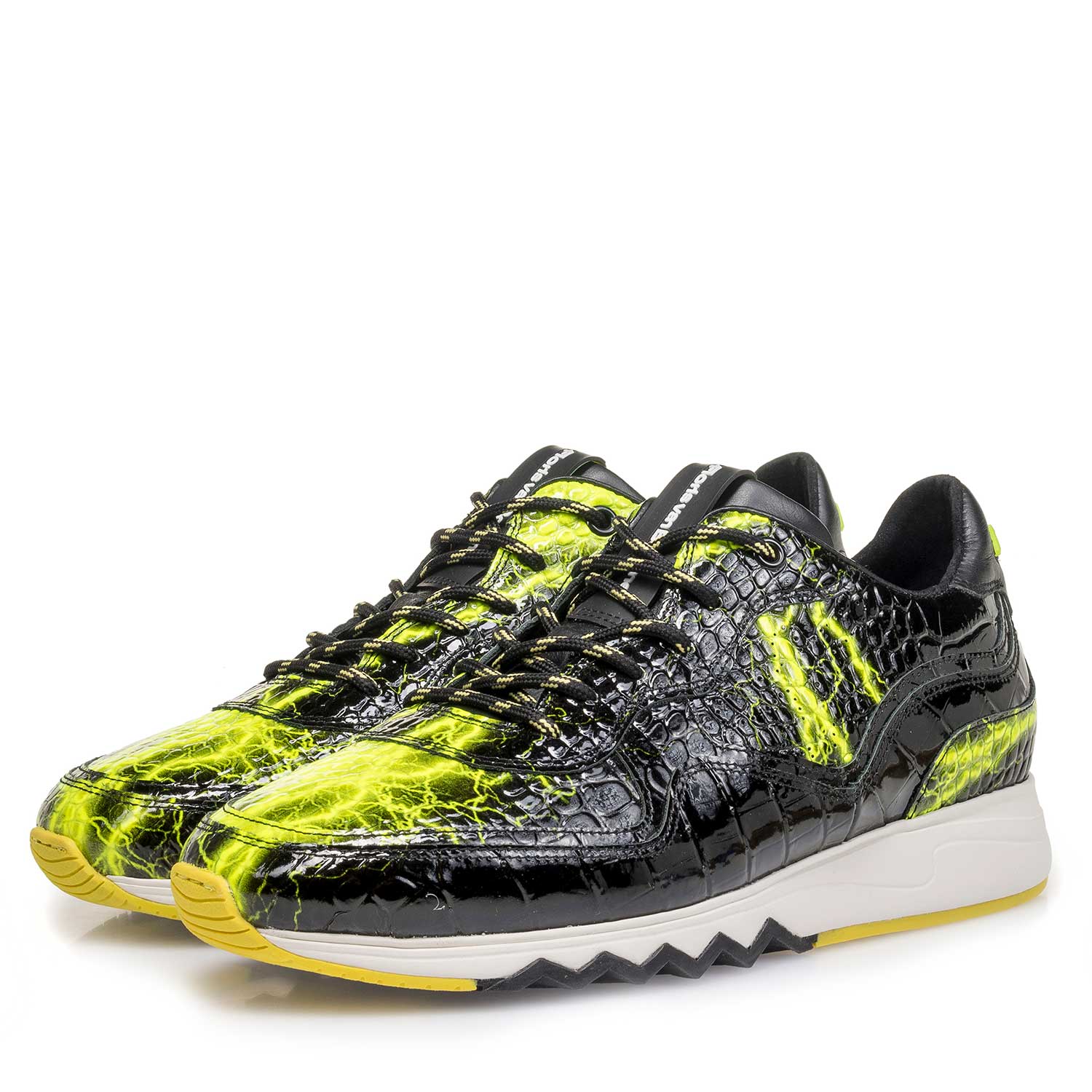 16296/01 - Zwarte lakleren sneaker met gele print 16296/01 - Zwarte lakleren sneaker met gele print