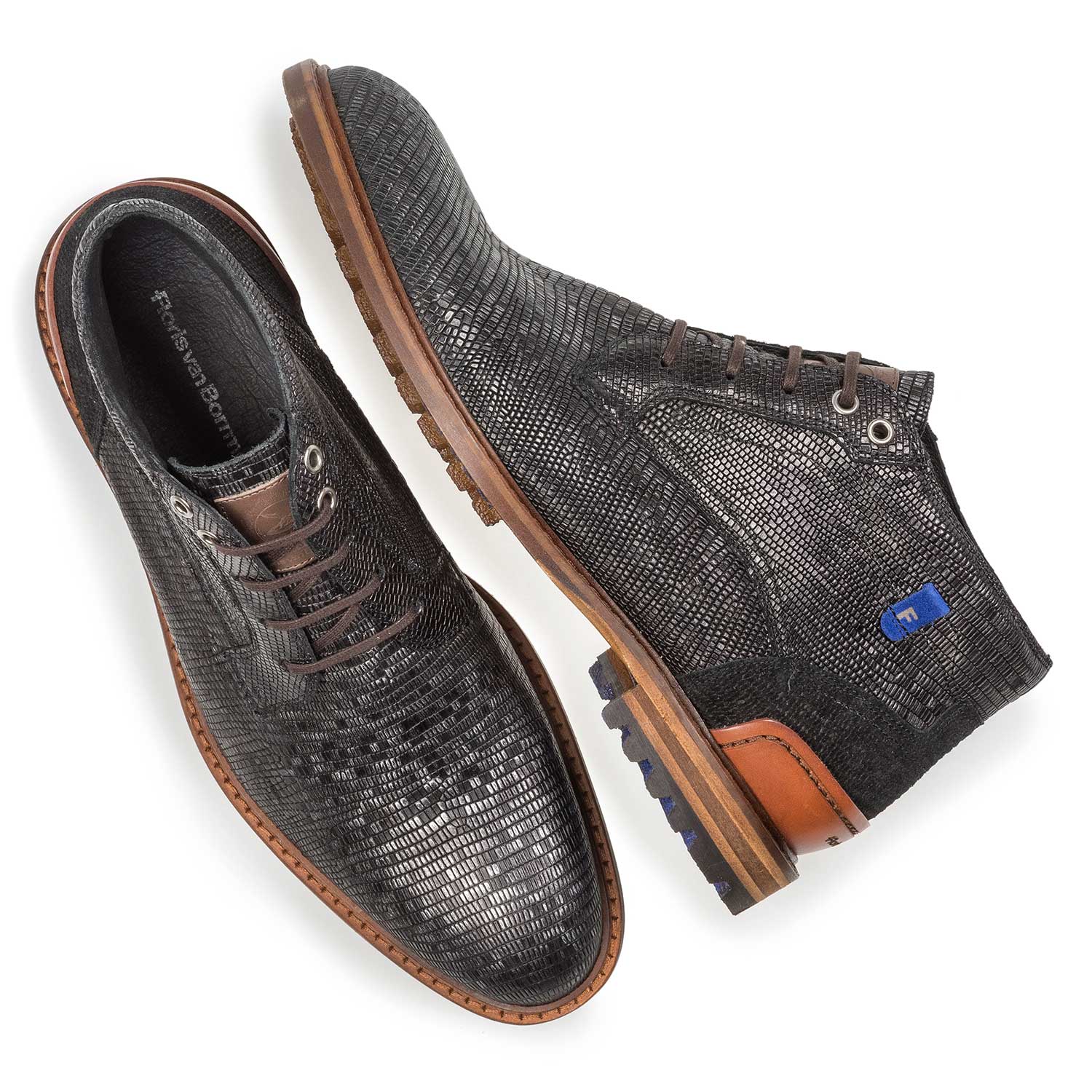 20228/18 - Black leather lace boot with lizard print 20228/18 - Black leather lace boot with lizard print