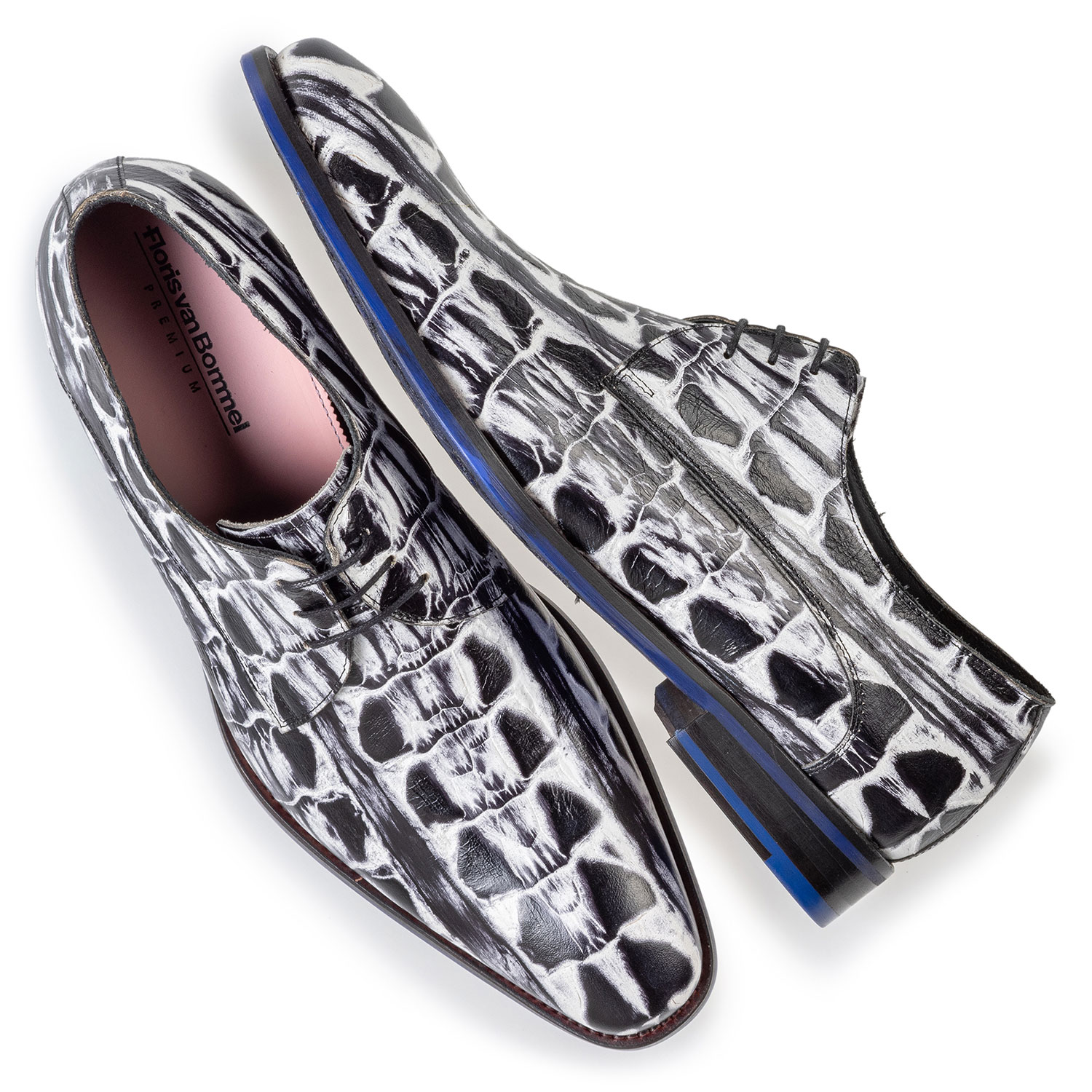 18204/05 - Lace shoe black and white croco print 18204/05 - Lace shoe black and white croco print