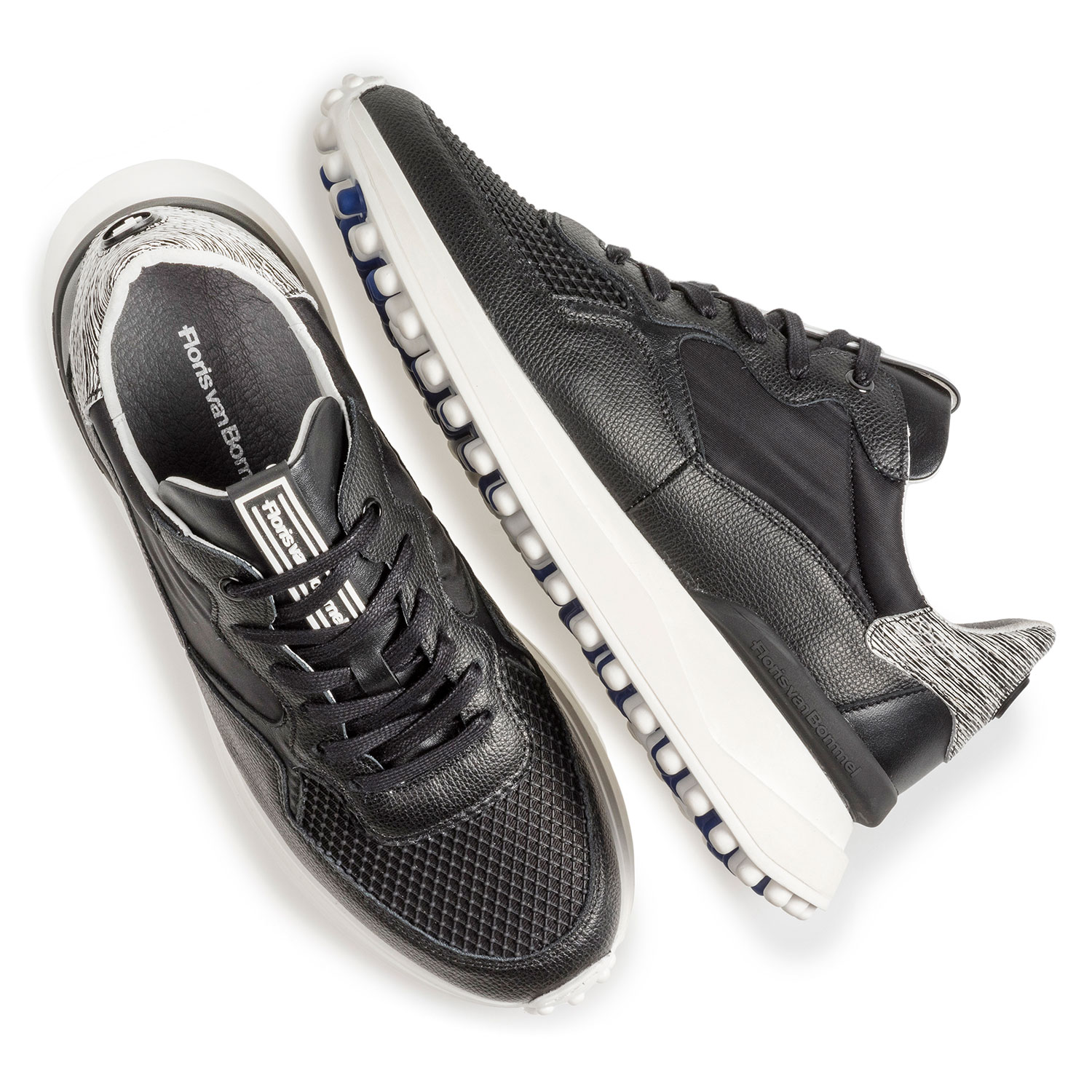16301/13 - Zwarte leren sneaker met print 16301/13 - Zwarte leren sneaker met print