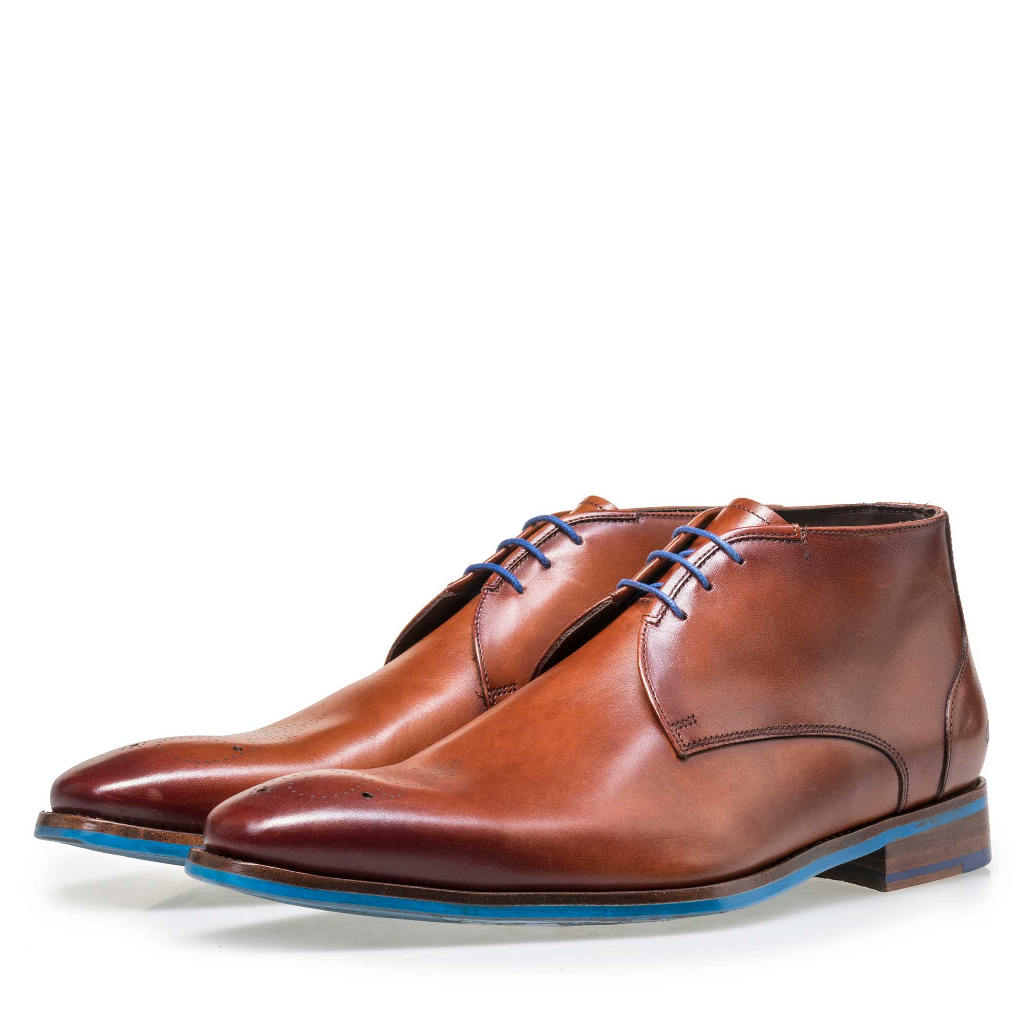 20040/02 - Floris van Bommel men’s cognac-coloured leather lace boot 20040/02 - Floris van Bommel men’s cognac-coloured leather lace boot