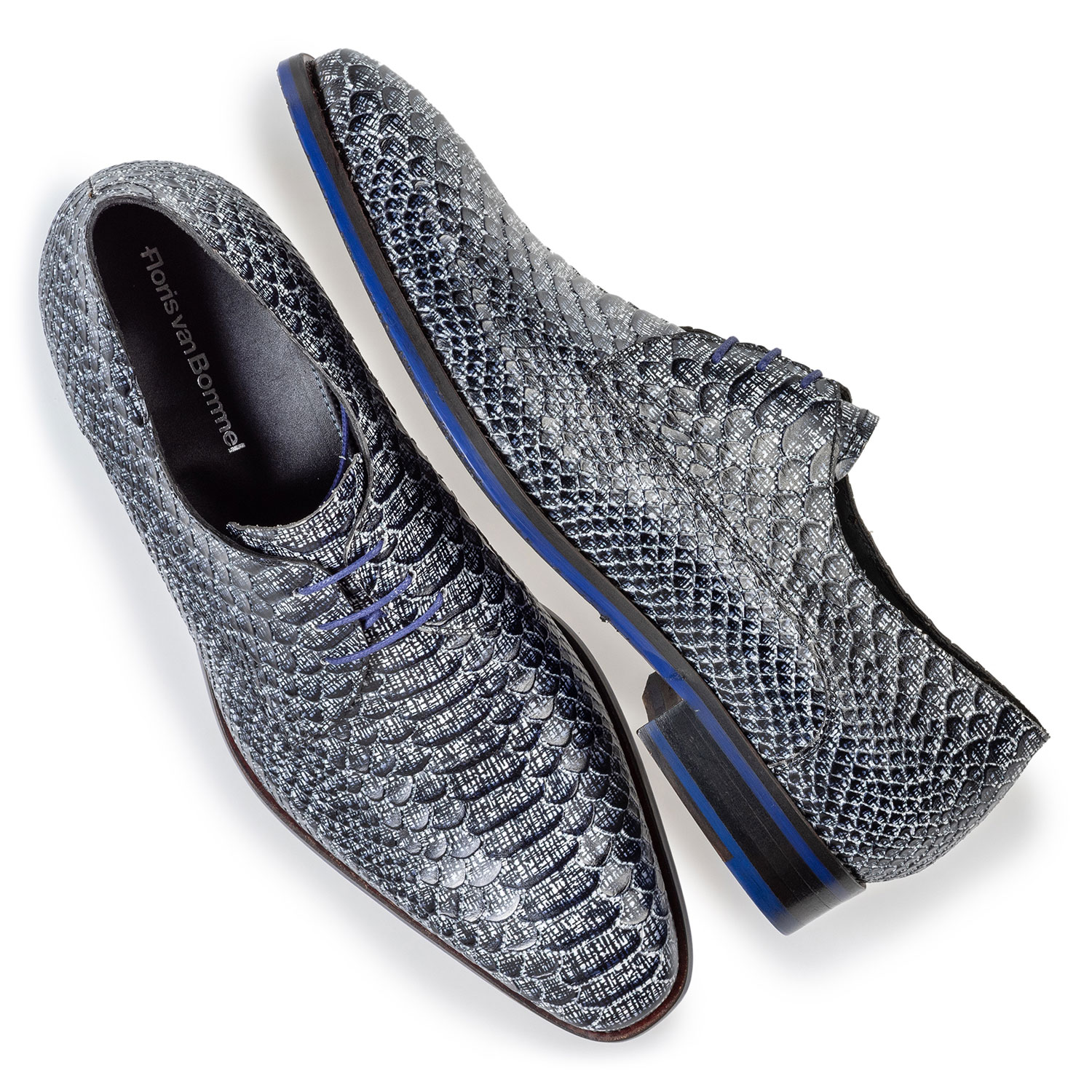 18168/11 - Veterschoen snakeprint zwart/wit 18168/11 - Veterschoen snakeprint zwart/wit