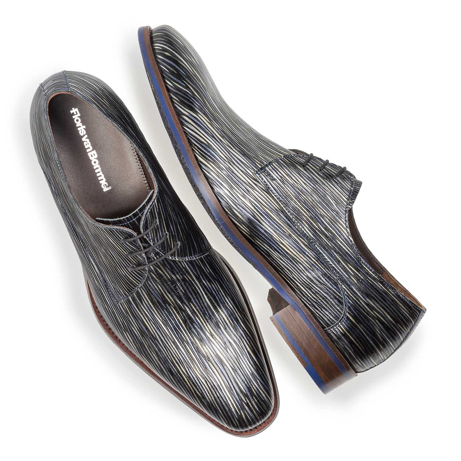18159/08 - Dark blue lace shoe with striped metallic print 18159/08 - Dark blue lace shoe with striped metallic print