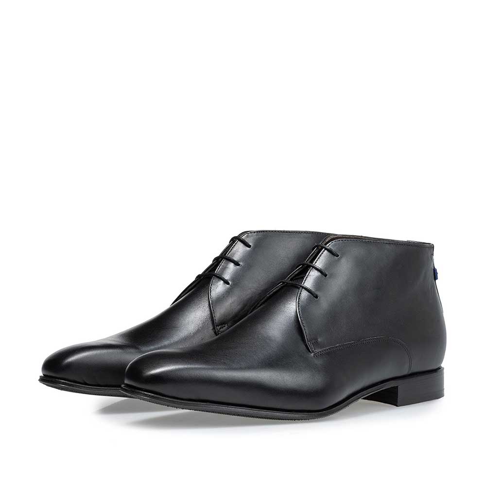 20390/02 - Veterboot zwart kalfsleer 20390/02 - Veterboot zwart kalfsleer