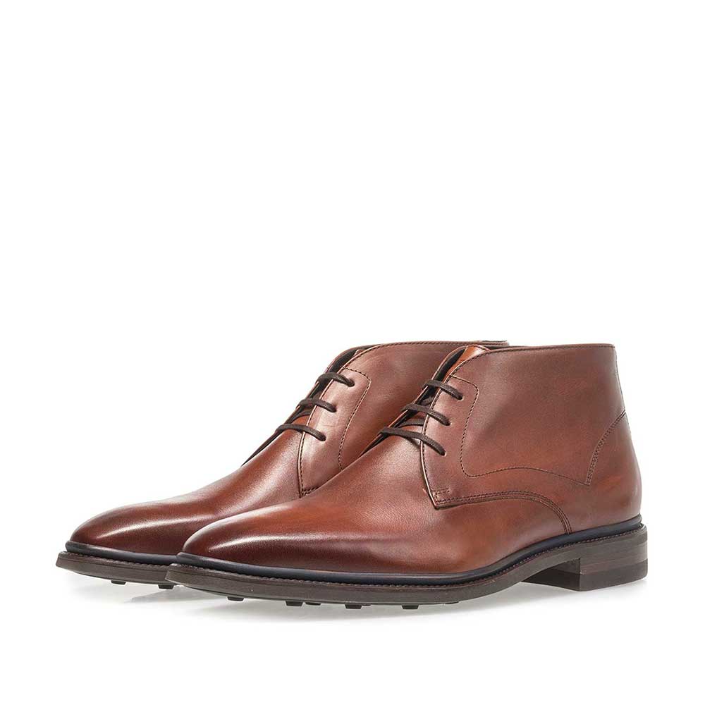 10667/03 - Kalfsleren veterboot donker cognac 10667/03 - Kalfsleren veterboot donker cognac