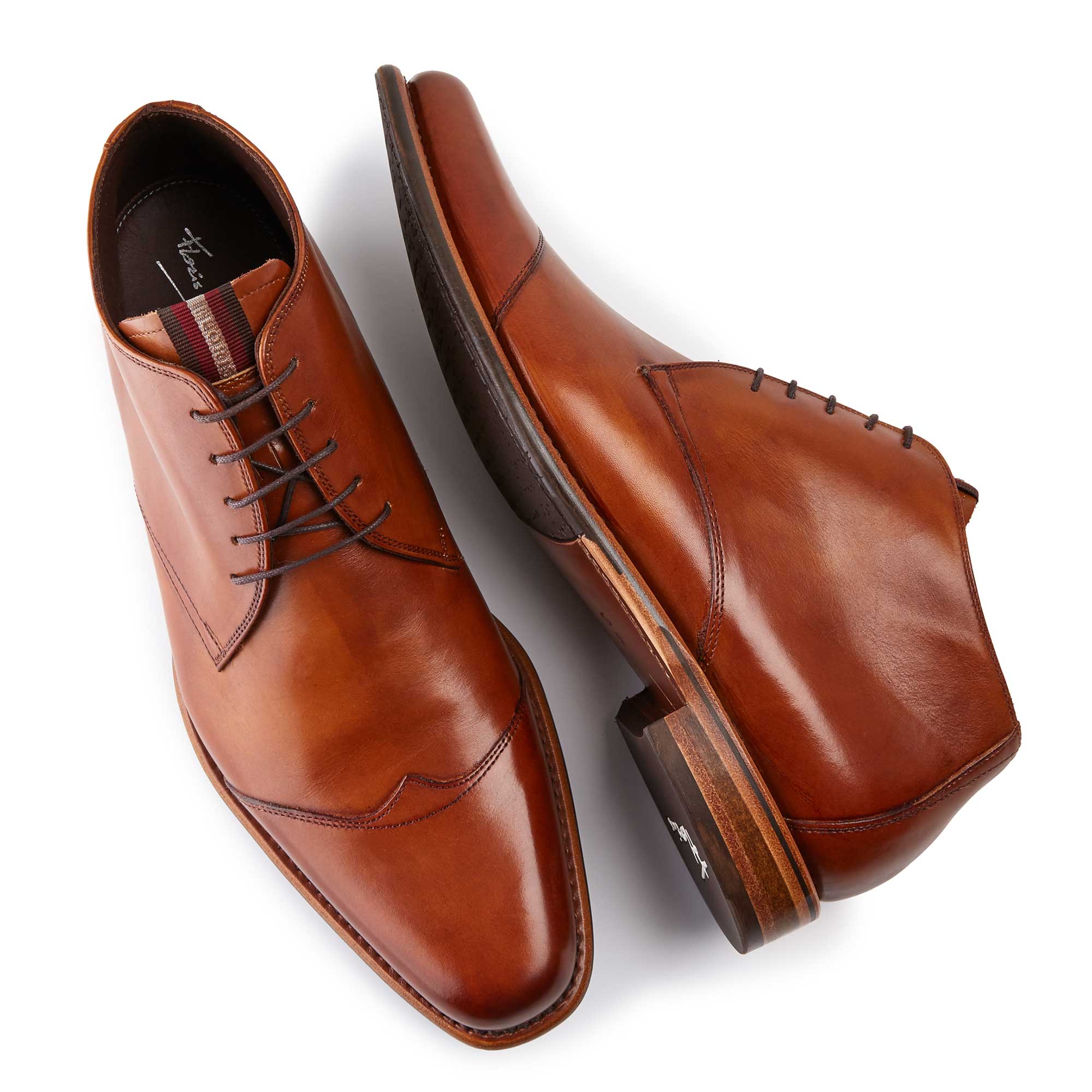 10077/11 - Cognackleurige leren halfhoge veterboot 10077/11 - Cognackleurige leren halfhoge veterboot