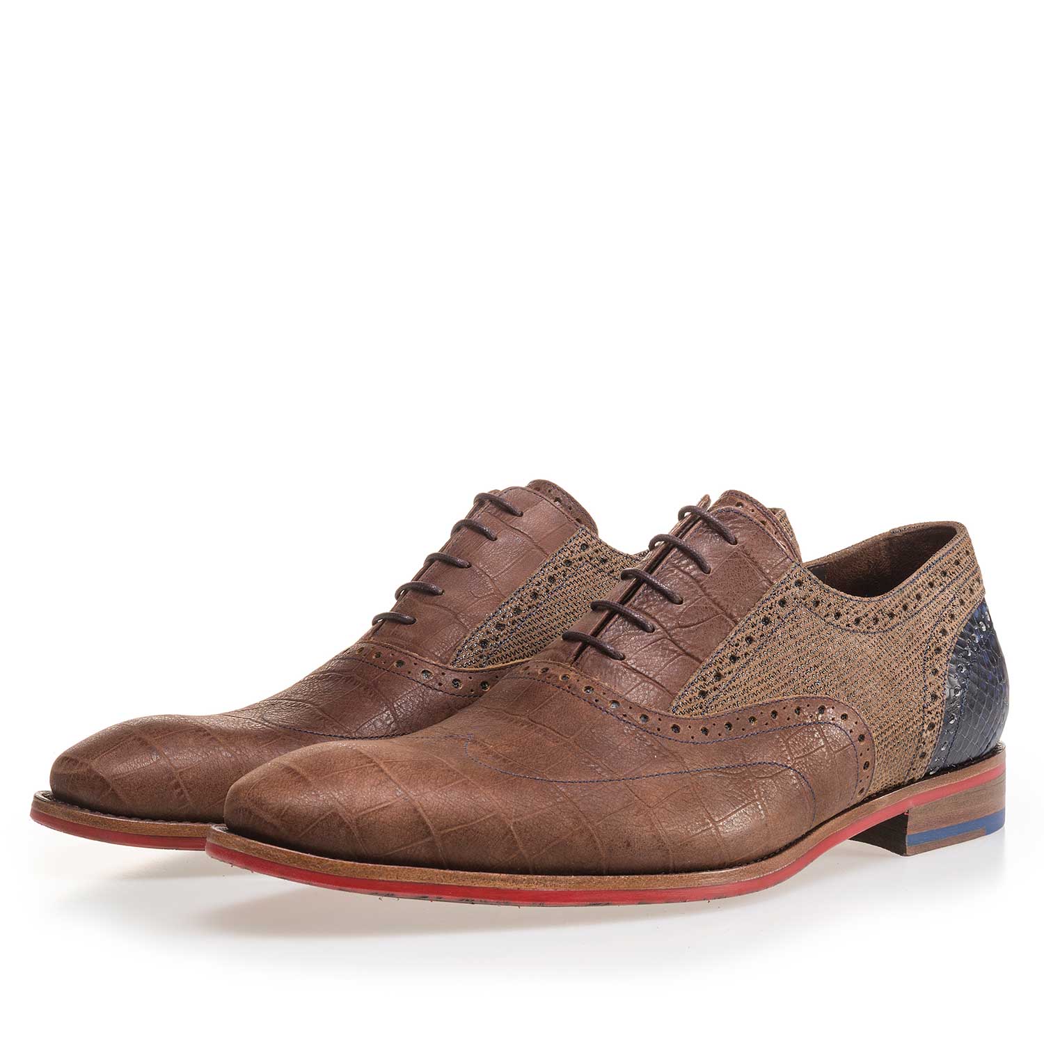 19104/06 - Cognac-coloured leather lace shoe with a croco print 19104/06 - Cognac-coloured leather lace shoe with a croco print