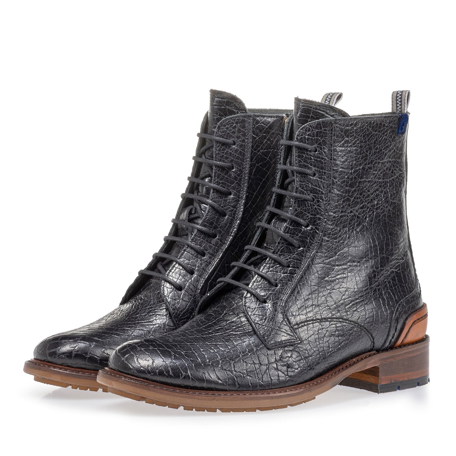 85644/01 - Veterboot craquelé leer zwart 85644/01 - Veterboot craquelé leer zwart