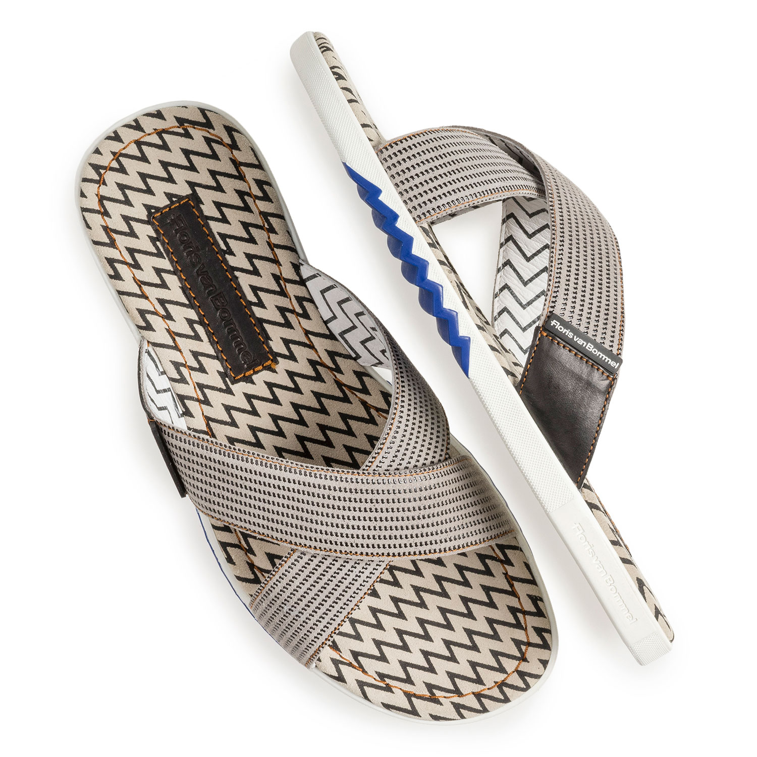 20200/13 - Beige suède kruisband slipper met print 20200/13 - Beige suède kruisband slipper met print