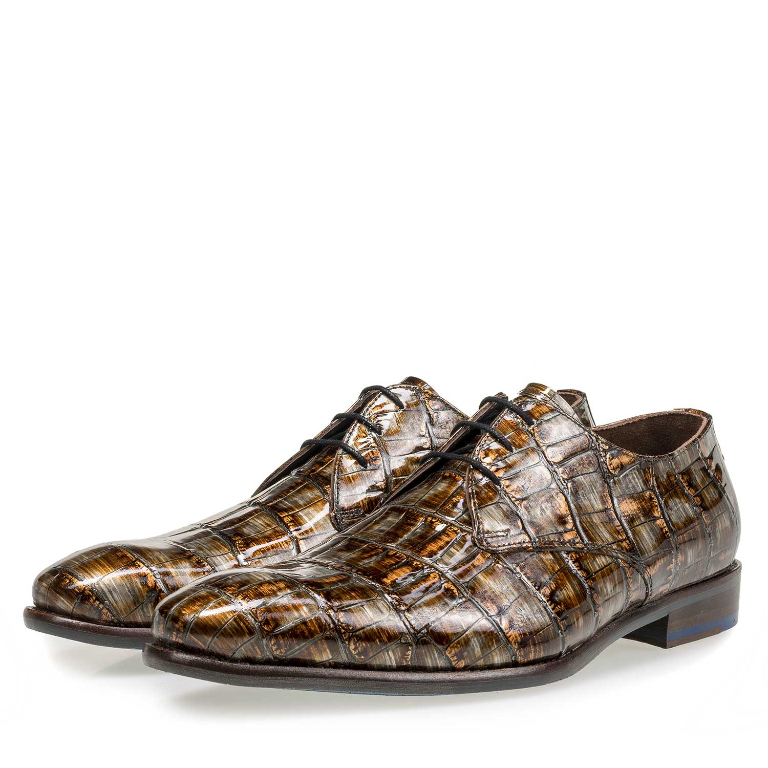 18089/00 - Lakleren veterschoen met crocoprint cognac 18089/00 - Lakleren veterschoen met crocoprint cognac