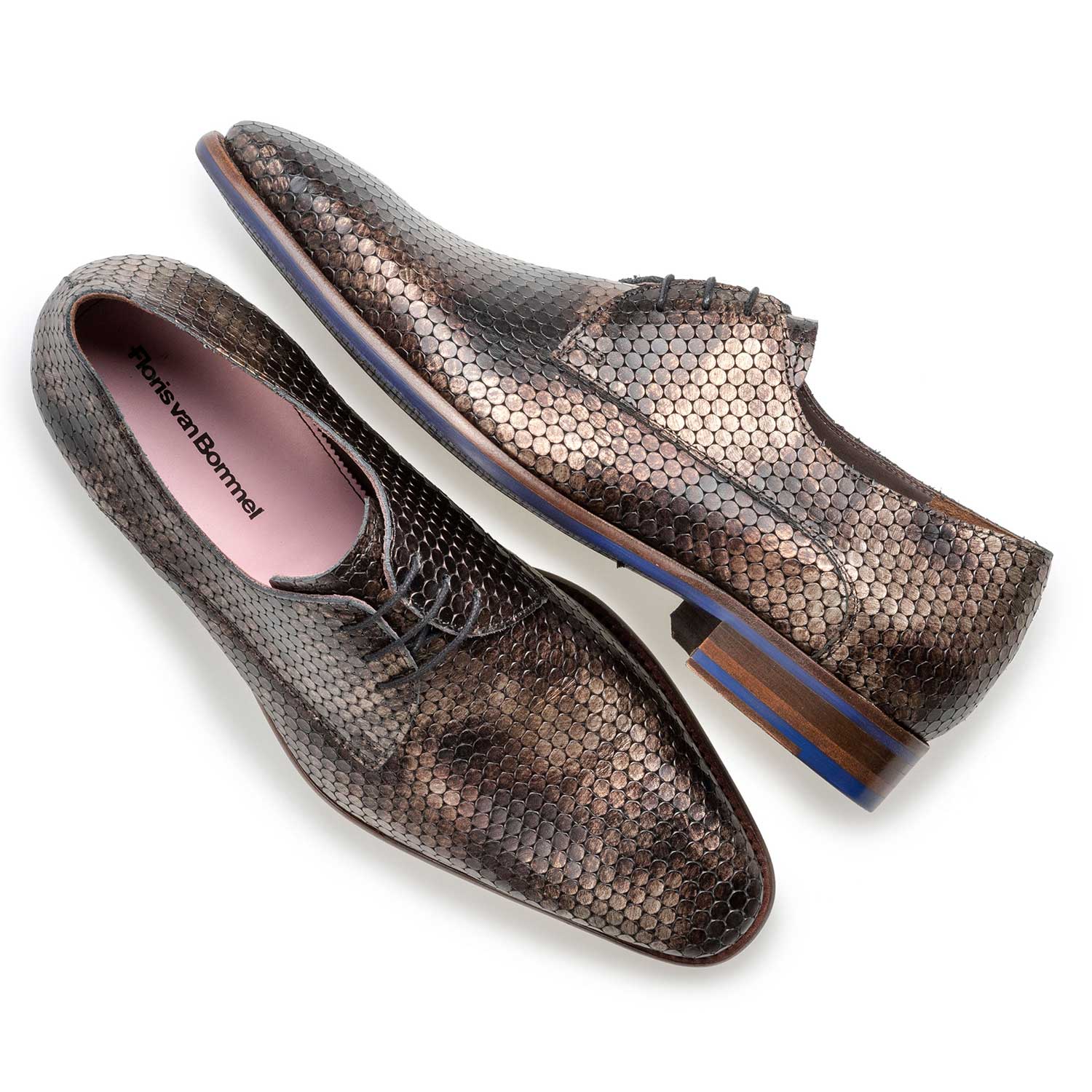 18080/03 - Bruine metallic print leren veterschoen 18080/03 - Bruine metallic print leren veterschoen