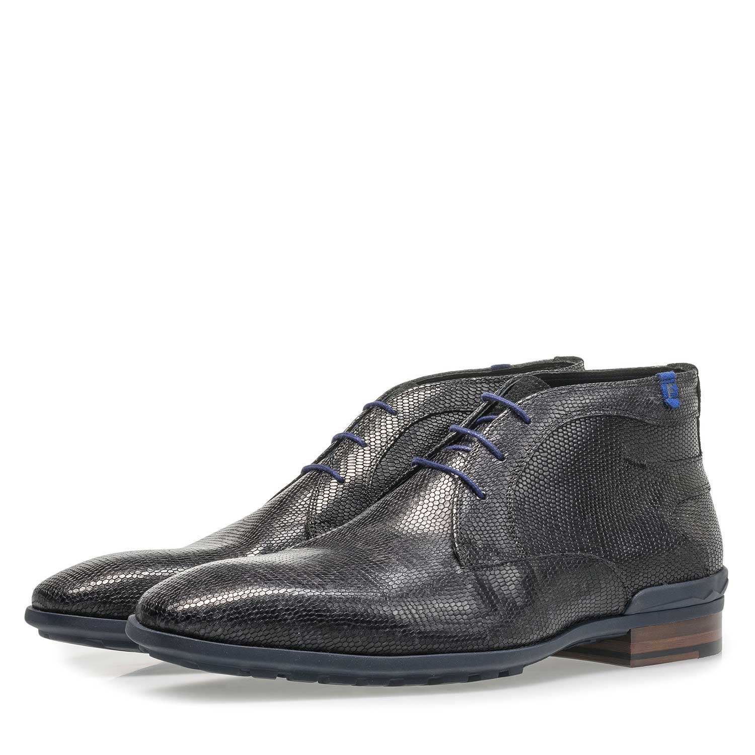 10629/05 - Black leather lace boot with lizard print 10629/05 - Black leather lace boot with lizard print