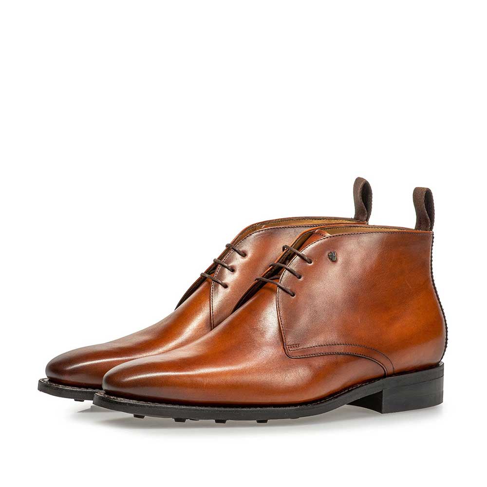 10752/02 - Kalfsleren veterboot donker cognac 10752/02 - Kalfsleren veterboot donker cognac