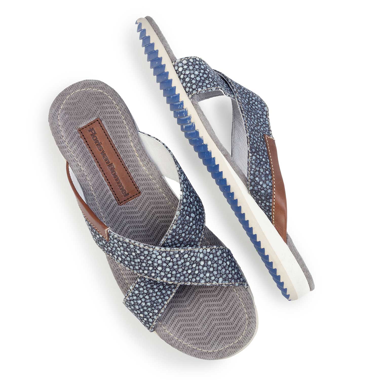 20023/19 - Blauwe leren kruisband slipper met dessin 20023/19 - Blauwe leren kruisband slipper met dessin