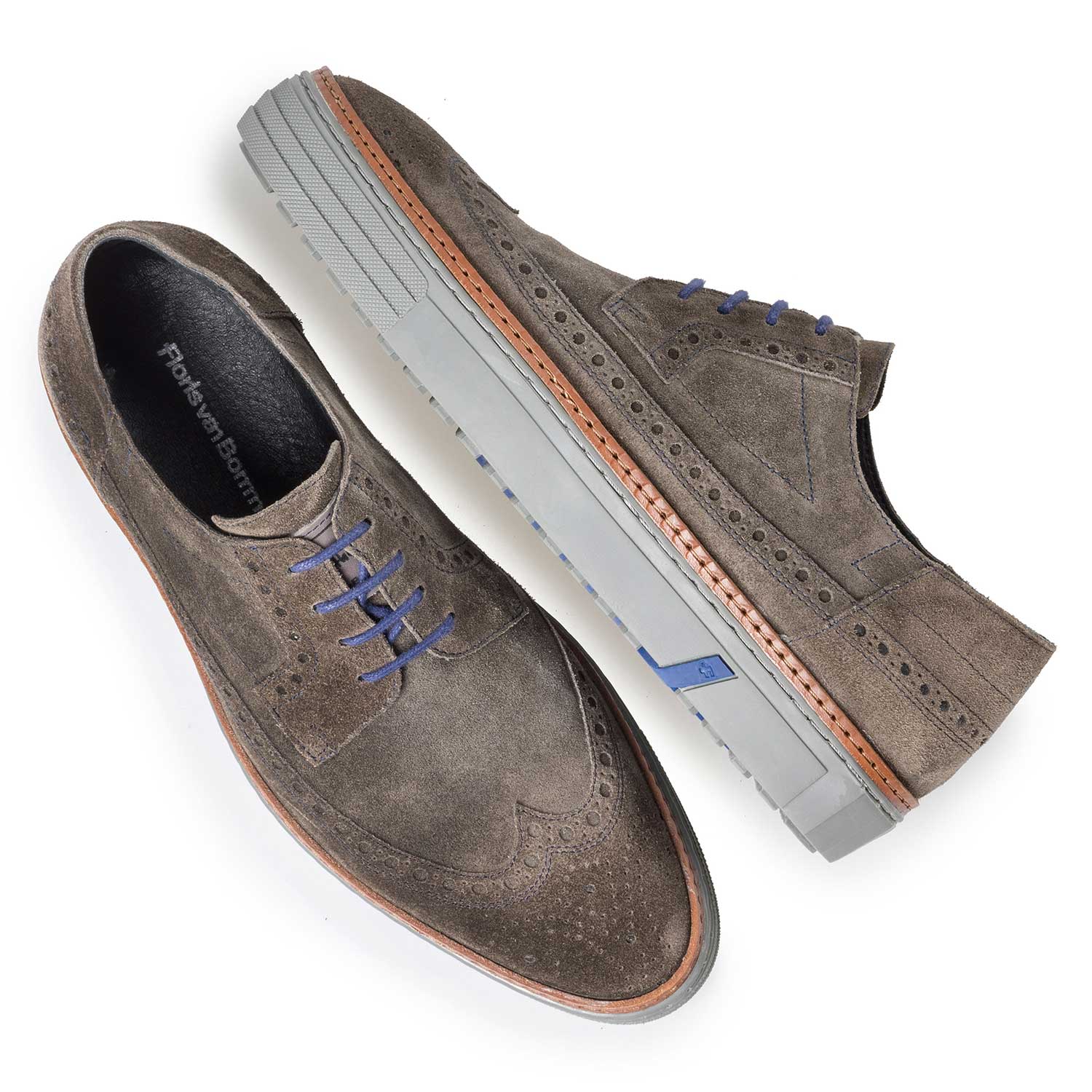 17092/00 - Suede leather sneaker with brogue details 17092/00 - Suede leather sneaker with brogue details