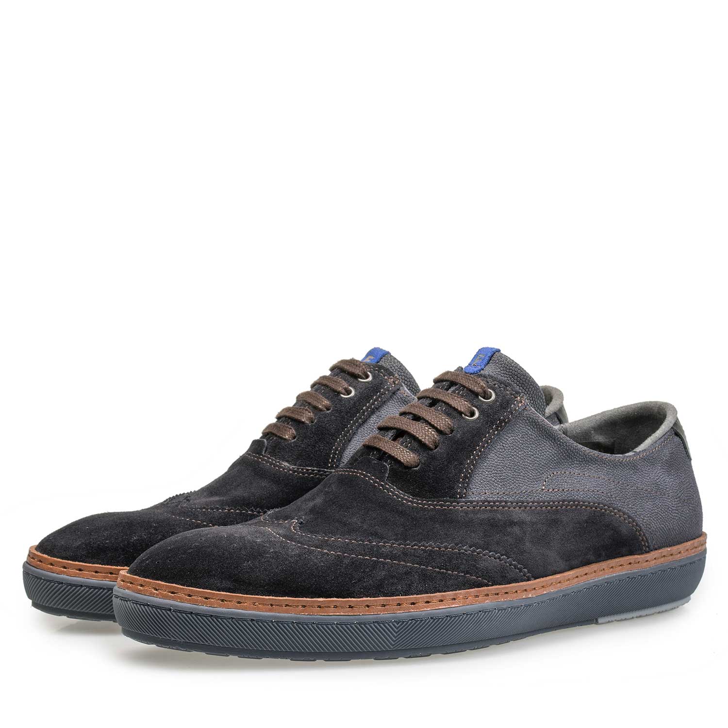 19072/04 - Calf’s suede leather lace shoe with brogue details 19072/04 - Calf’s suede leather lace shoe with brogue details