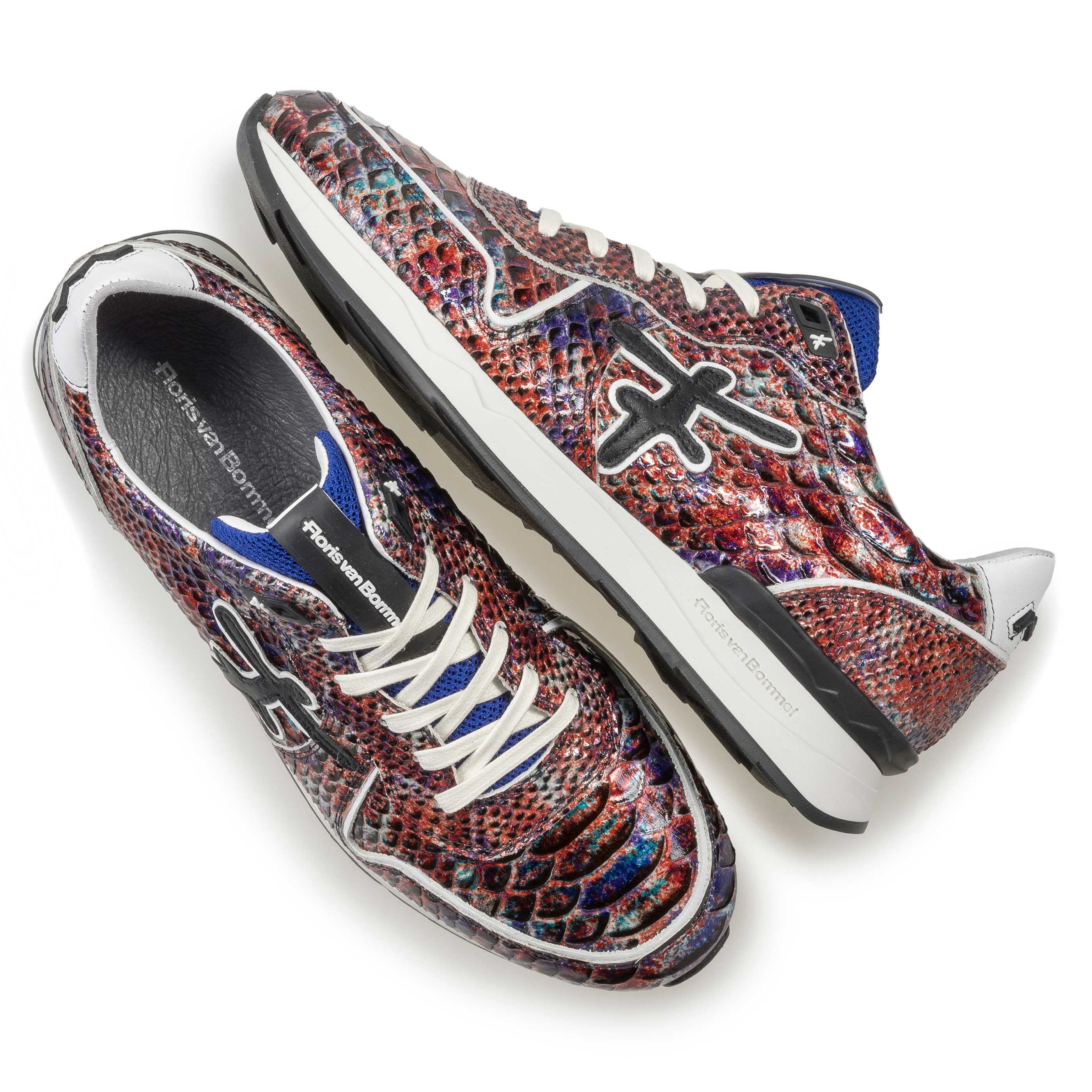 16246/12 - Rode lakleren sneaker met snakeprint 16246/12 - Rode lakleren sneaker met snakeprint