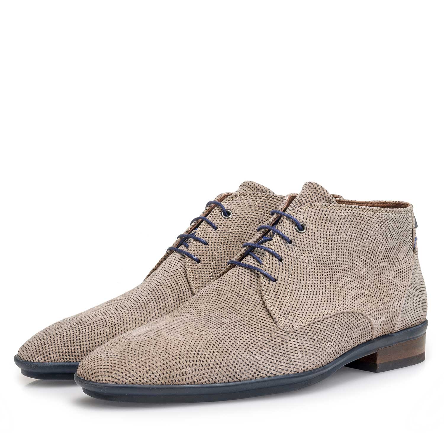 10475/19 - Suède veterschoen licht taupe met dessin 10475/19 - Suède veterschoen licht taupe met dessin