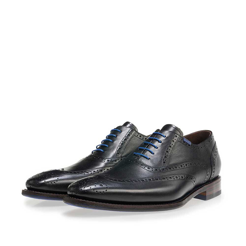 19470/01 - Zwarte kalfsleren brogue veterschoen 19470/01 - Zwarte kalfsleren brogue veterschoen